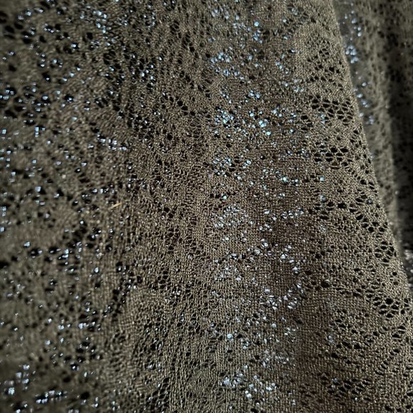 BLACK LACE SQUARE CUT PONCHO - Picture 2 of 2